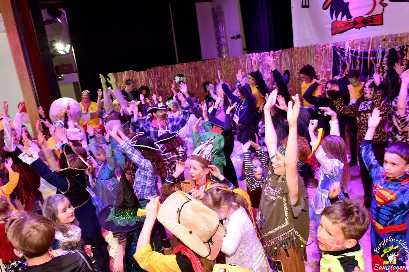 Kinderfasnacht_Samstagern_2022_153.jpg