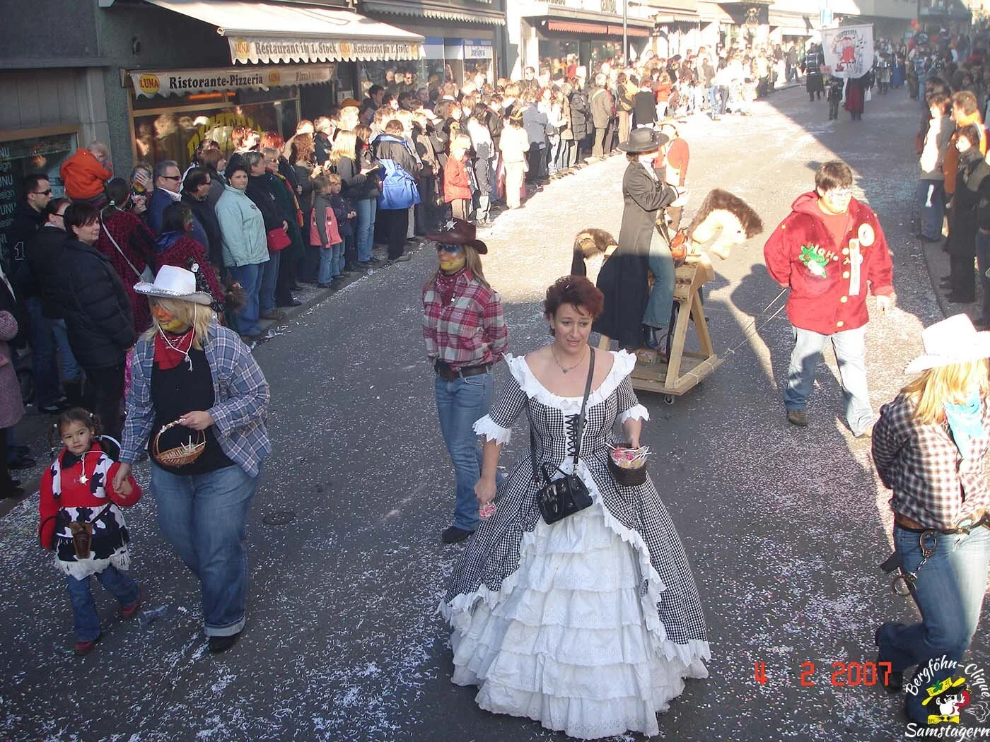 Fasnachtsumzug_Uznach_2007_30.jpg