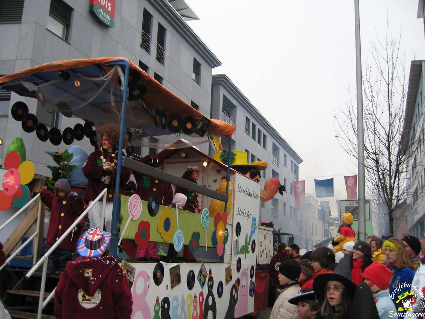 Fasnachtsumzug_Baar_200627.jpg