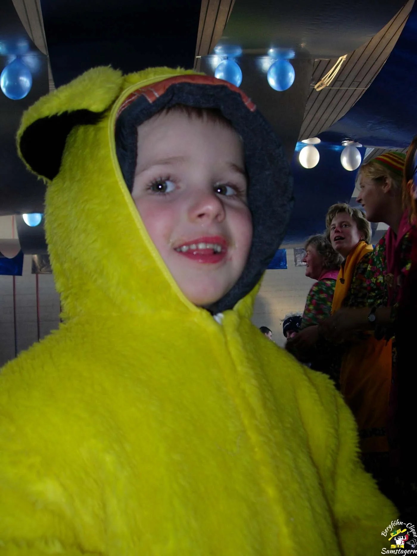 Fasnachtsumzug_Galgenen_2005_39.jpg