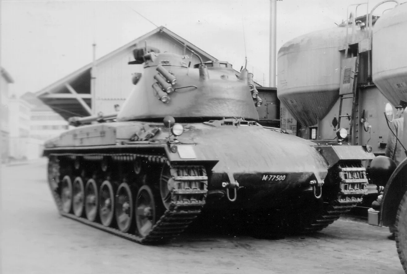 1961-1.jpg