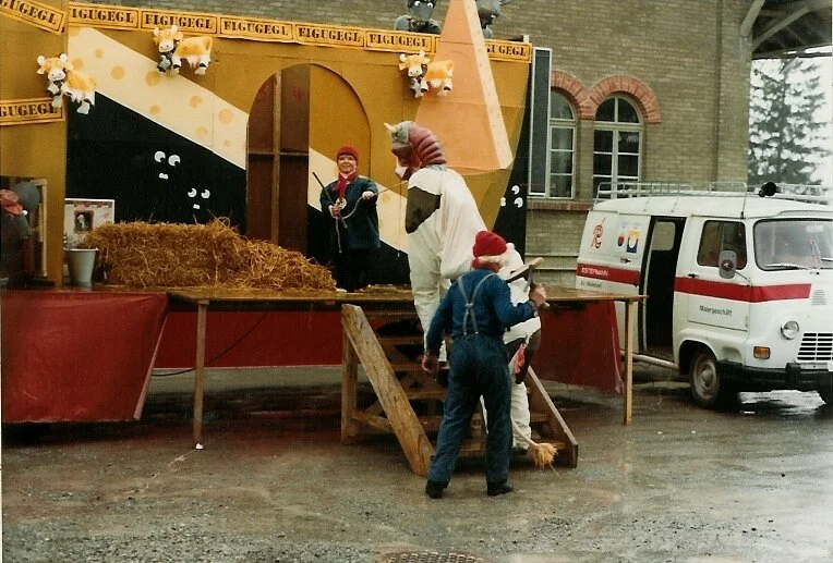 1981-4.jpg