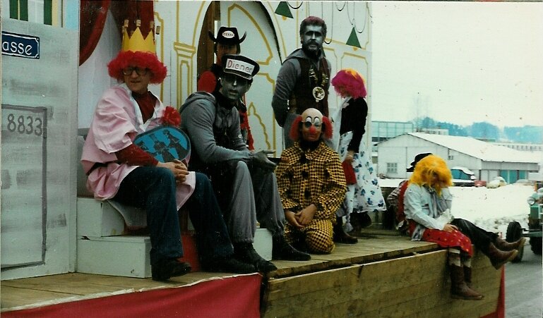 1982-3.jpg