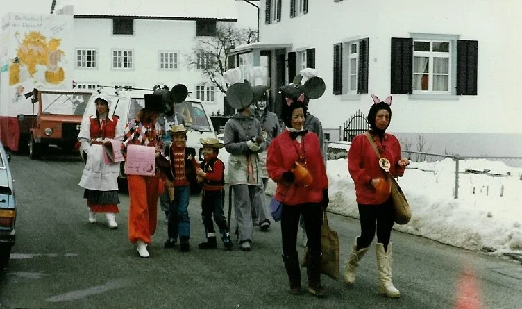 1982-5.jpg