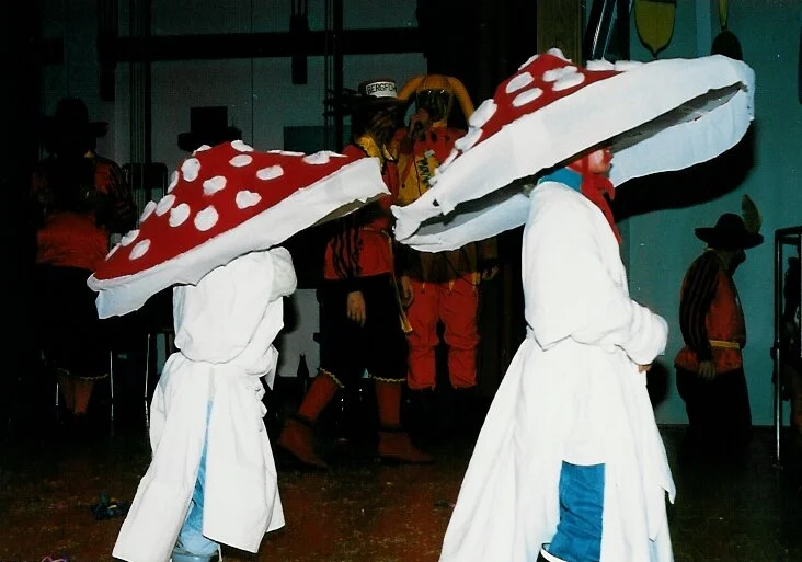 1987-1.jpg