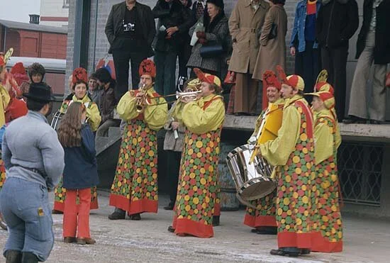 1975_003.jpg