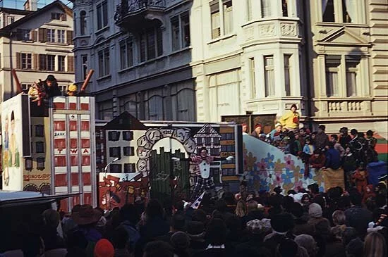 1976_003.jpg