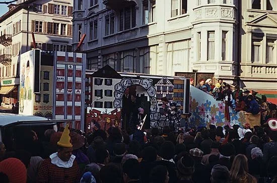 1976_005.jpg