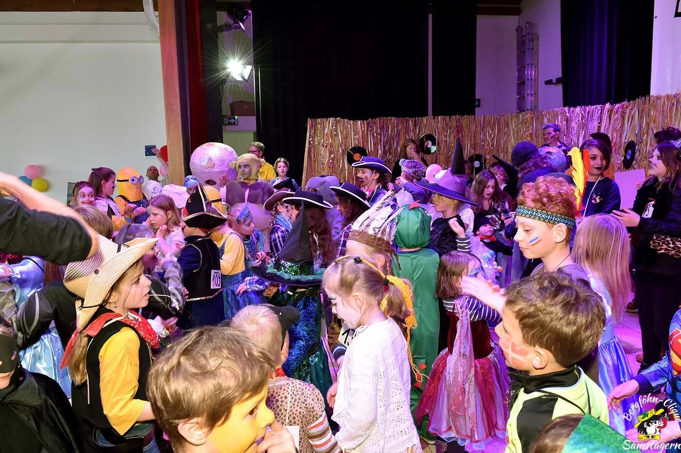 Kinderfasnacht_Samstagern_2022_157.jpg