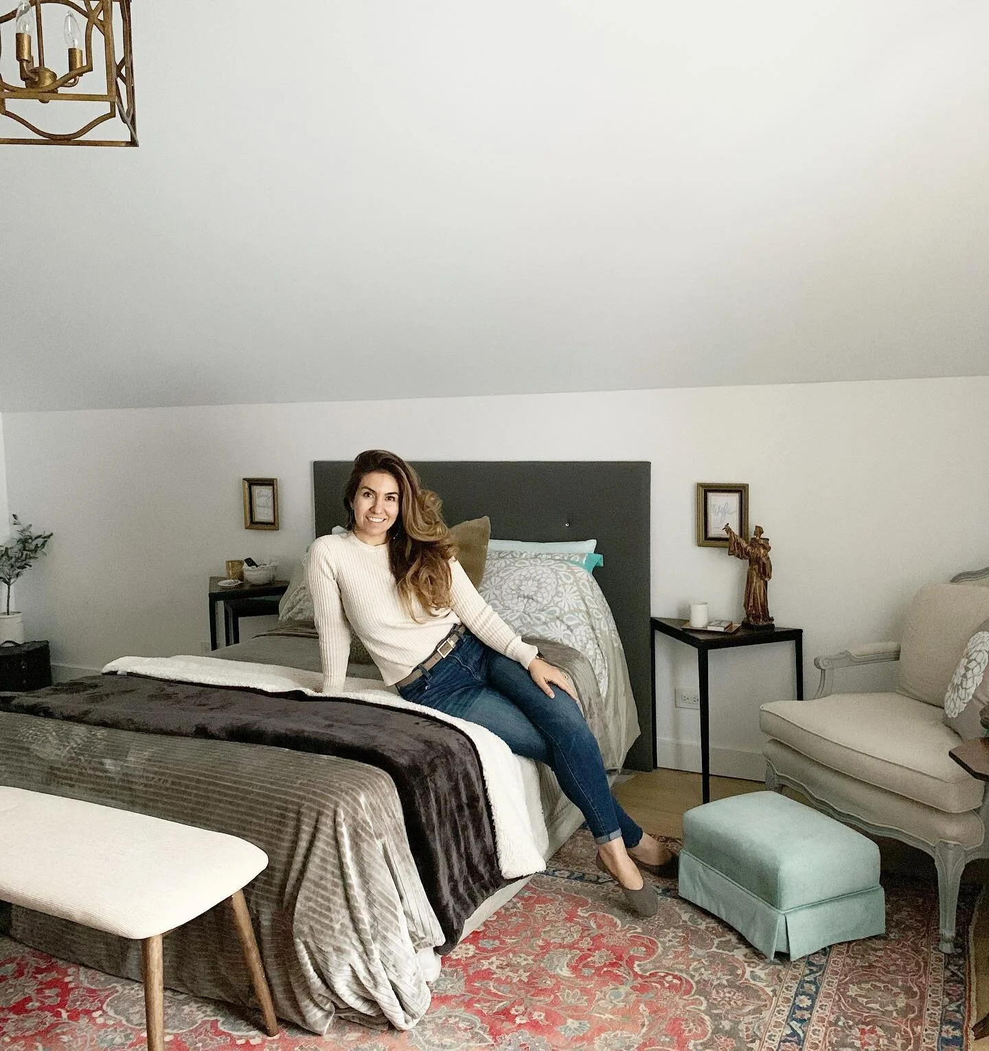 💮Today I choose joy. 
💮Joy because it definitely beats frustration and anger at having our guest-room be empty for the entire past year.
💮Joy because I recognize the fact they I have the privilege to work from home, live in a safe place, and hav