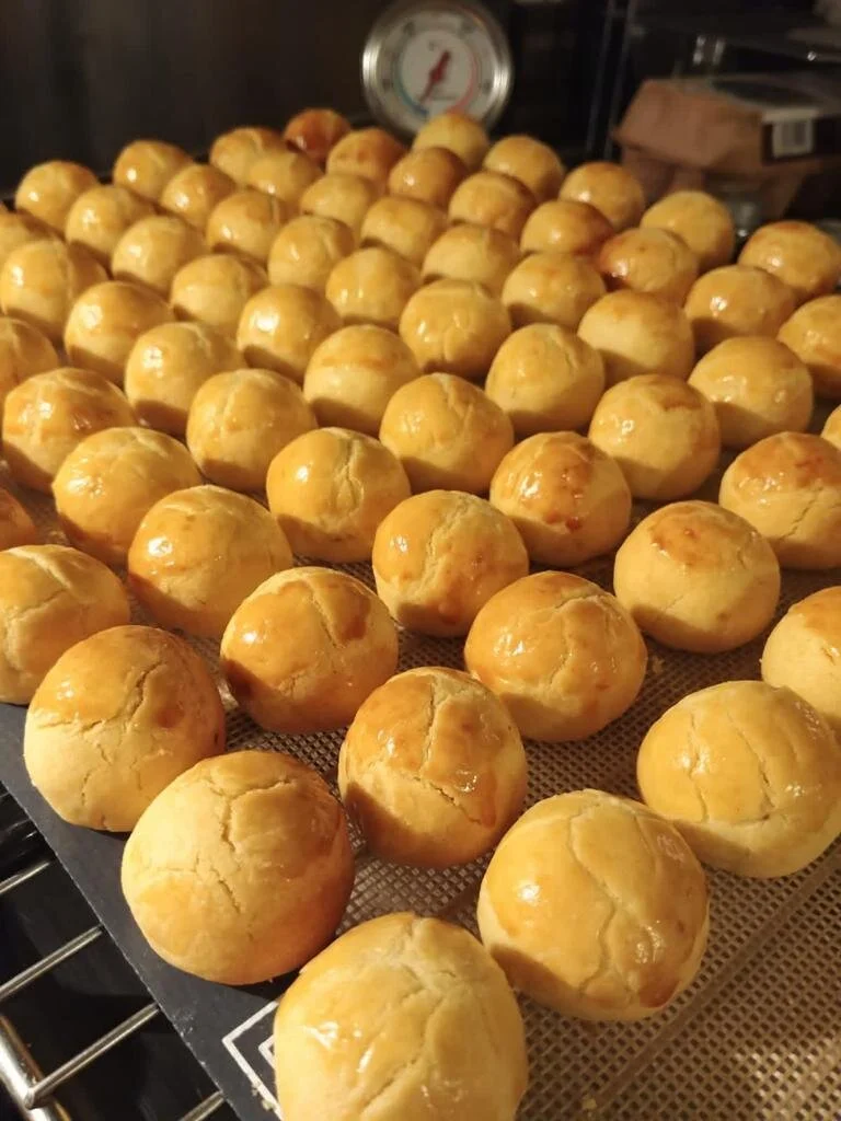 Handmade One Bite Pineapple Tarts&nbsp;一口凤梨酥&nbsp;£15 Per 300g (Available for UK delivery)
