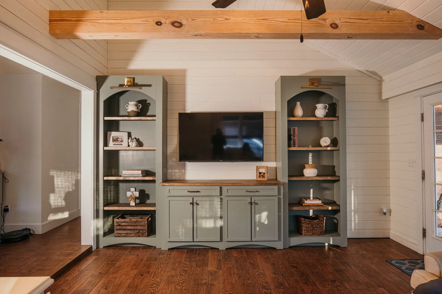 Modern Farmhouse Media Center (Digital Version) — WOODBREW