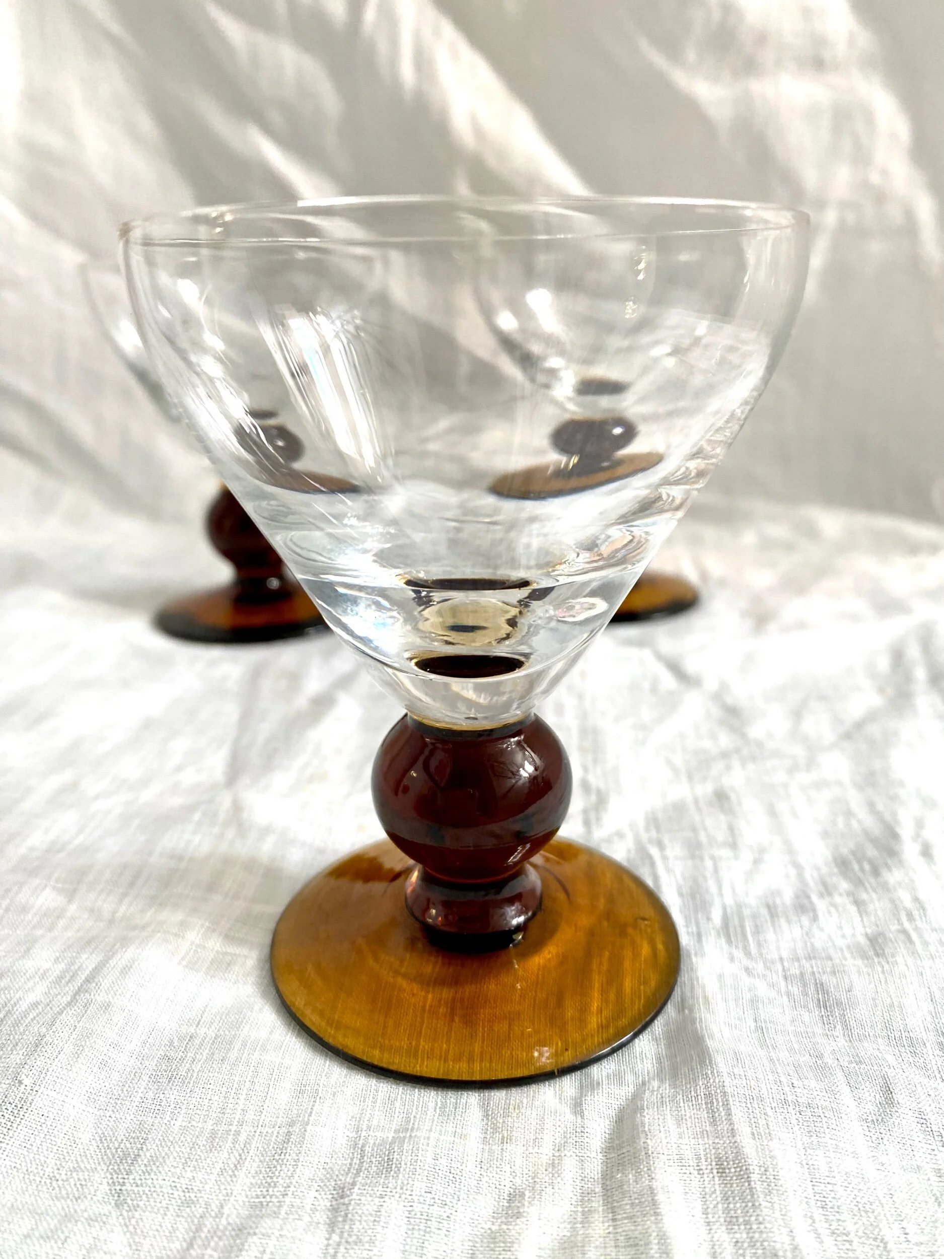 52C188D0-0D4C-4E7D-BBC8-4E4C8B27F841