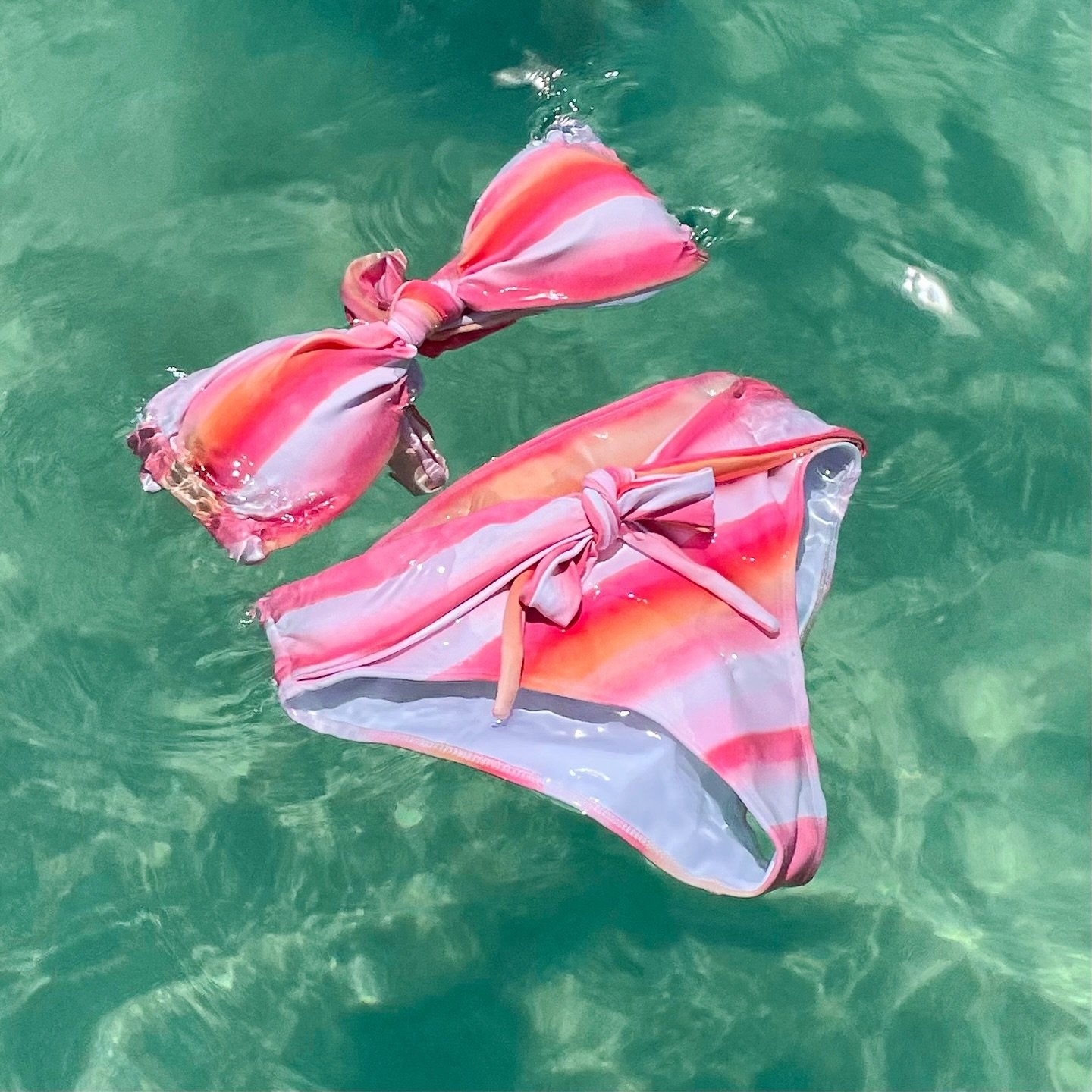 🩷🧡🩷🧡 throwback to the prettiest watercolor stripes we worked on 🧡🩷🧡🩷 #printdesign 
.
.
.
.
. 
#printdesignstudio #textiledesign #print #prints #textiledesignstudio #creativedirection #printdesigner #textiledesigner #swimwear #trending #trends