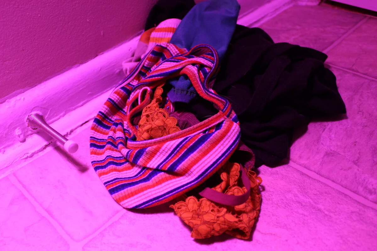 bathroom_2 copy 2.JPG