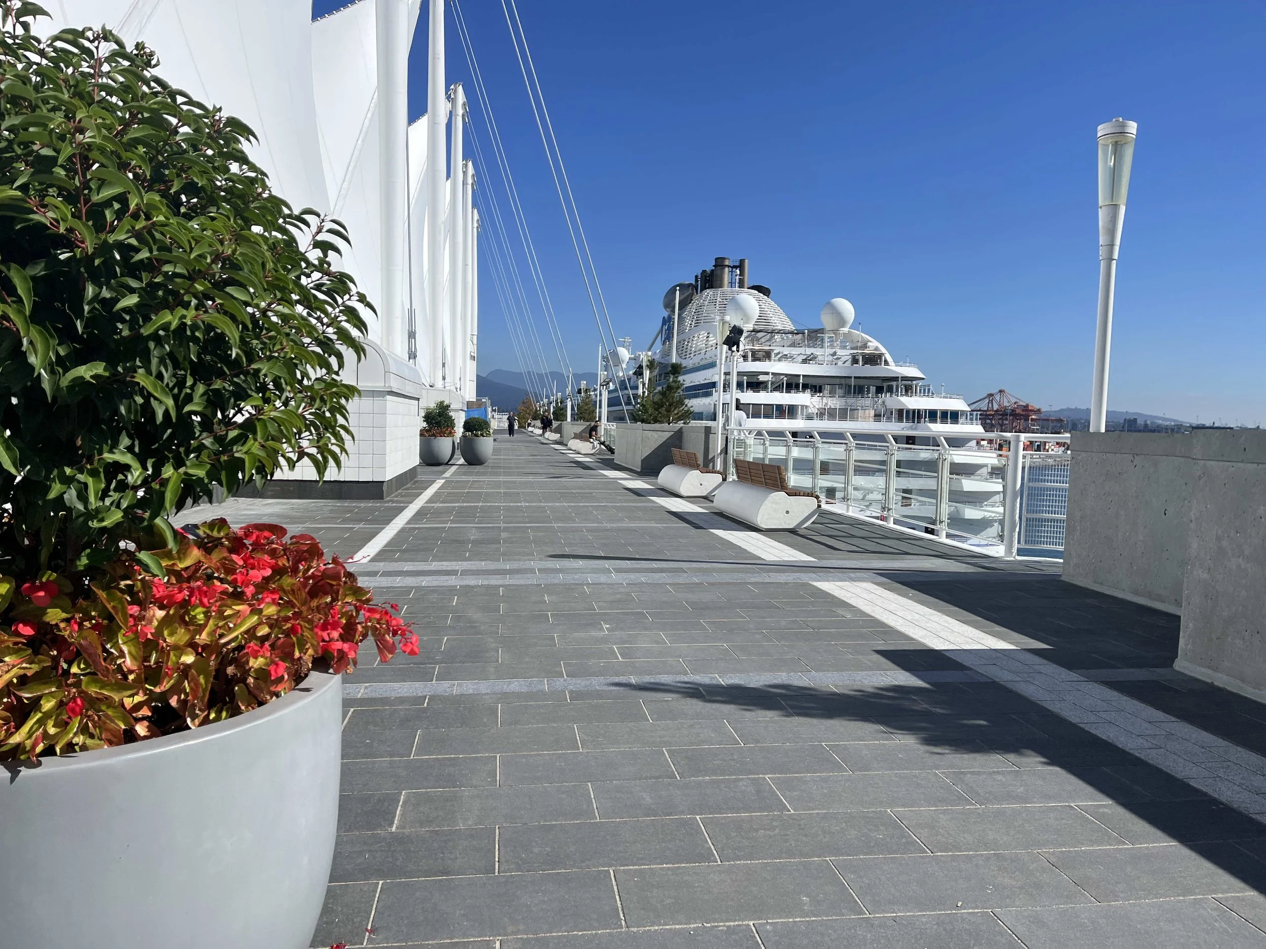 Canada Place 24K Promenade