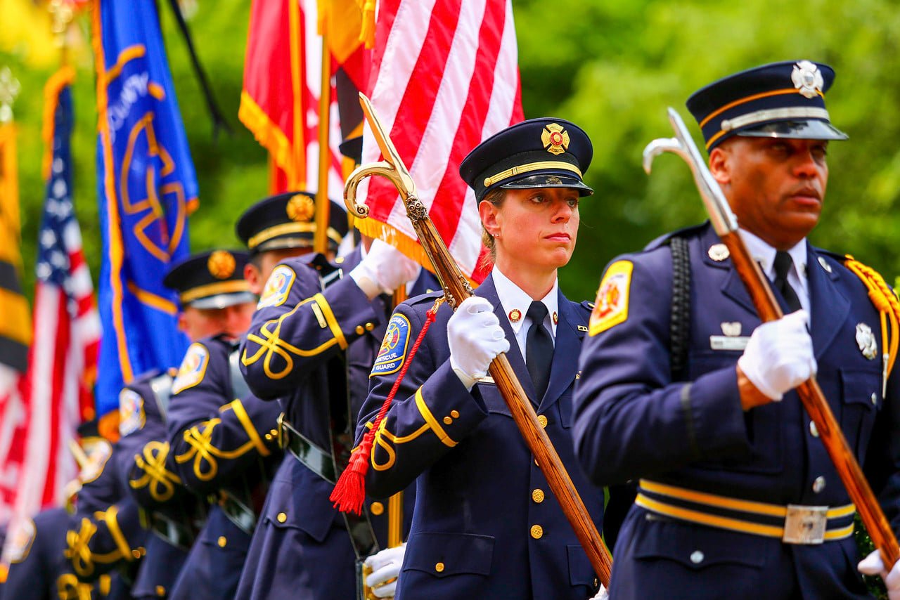 honor guard.jpg