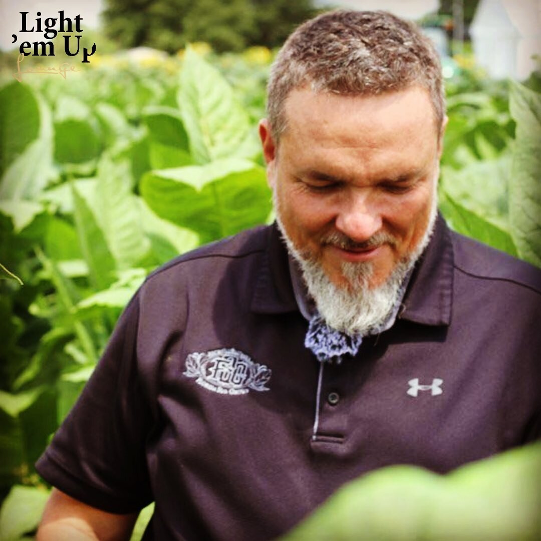 This week at&nbsp;Light 'em Up Lounge: 

Jeff Borysiewicz from Corona Cigar Co. &amp; Florida Sun Grown

🗓&nbsp;Wed 2pm ET / 8pm CET&nbsp;⏰
www.lightemupworld.com/lounge

As one of the leading retail tobacconists, tobacco grower, advocate, and avid 