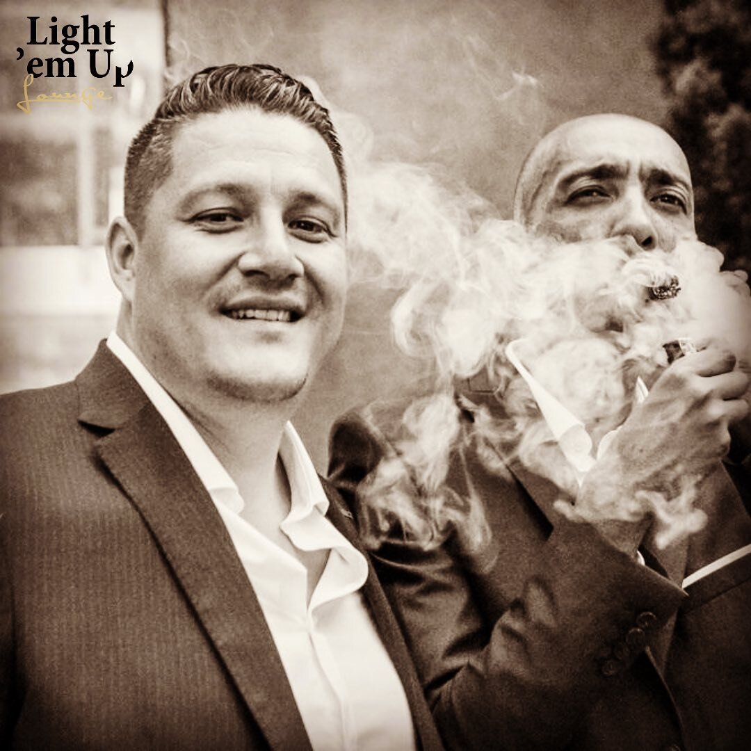 This week at&nbsp;Light 'em Up Lounge: 

Christian-Denis Carensac, Founder of Festival Art de Vivre and Director of Baron, the Epicurean&rsquo;s Club

🗓&nbsp;Wed 2pm ET / 8pm CET&nbsp;⏰
www.lightemupworld.com/lounge

Son of a Guatemalan mother and a