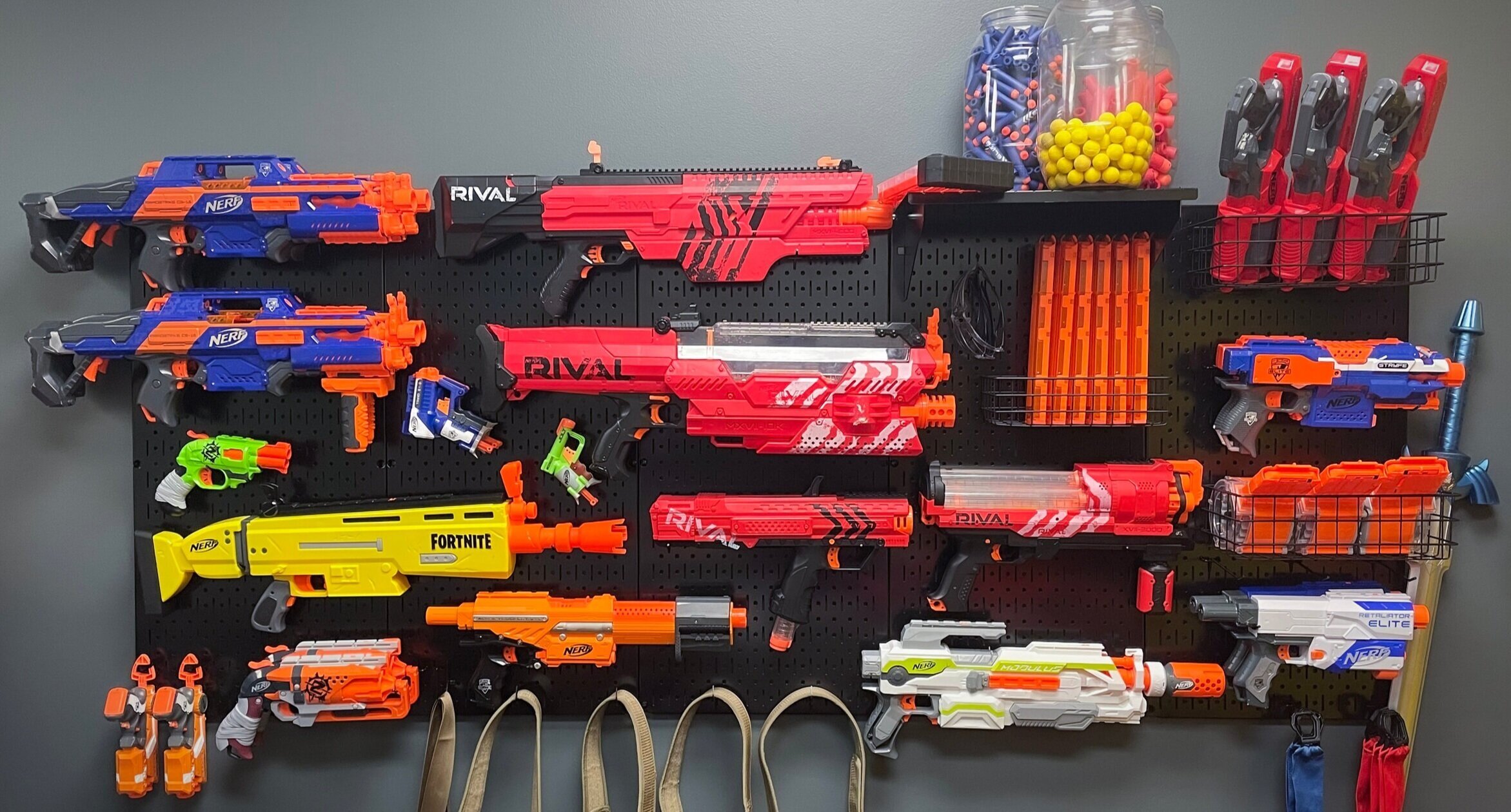 NERF Fortnite HC-E Mega Dart Blaster – Containment Crew