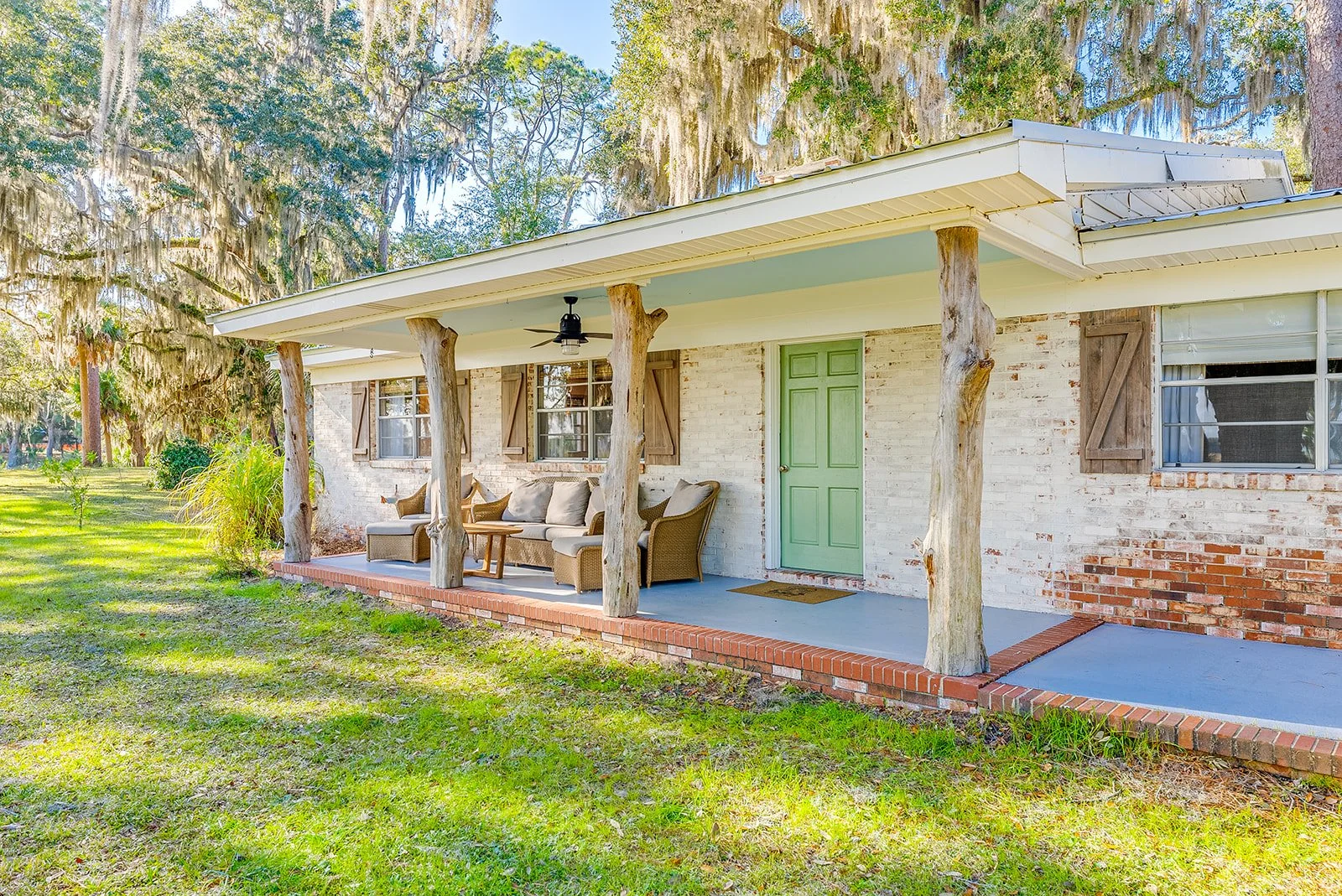 Vacation Rental Ranch House Emma’s Driftwood Farm Darien, GA