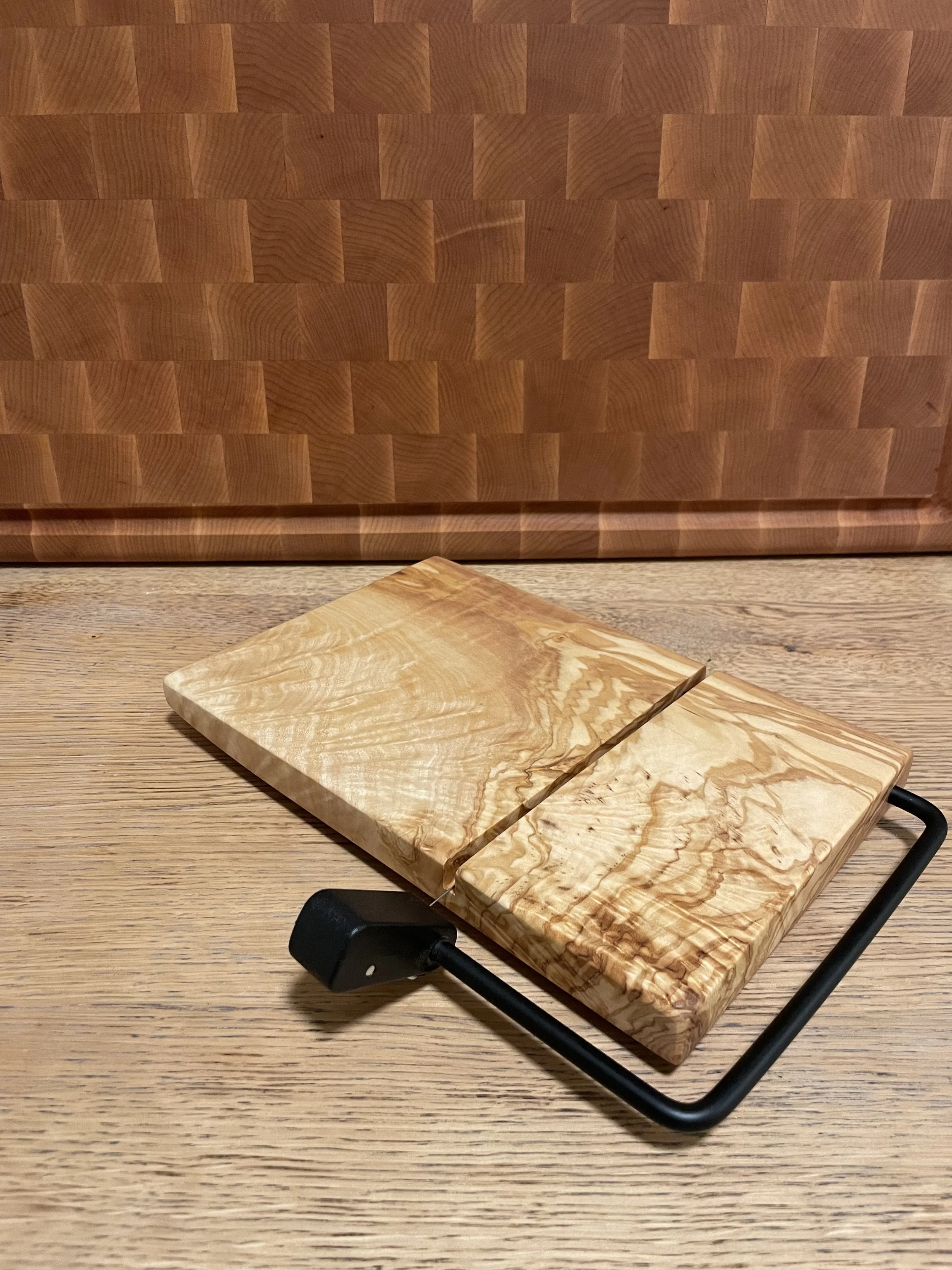 lil cheese cutter - Olive Wood