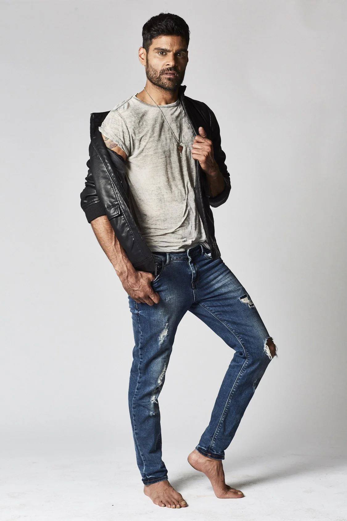 Photo by Wes Klain, Men's Grooming by Darielle Rose, Los Angeles, CA 