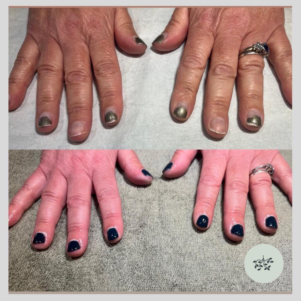 Kendres gel nail transformation!
From grown out gels to gorgeous black 🖤 
Kendre still has 15% off treatments 

#gelnails #training #beauty #beautytherapist #15percent #15percentoffdeal