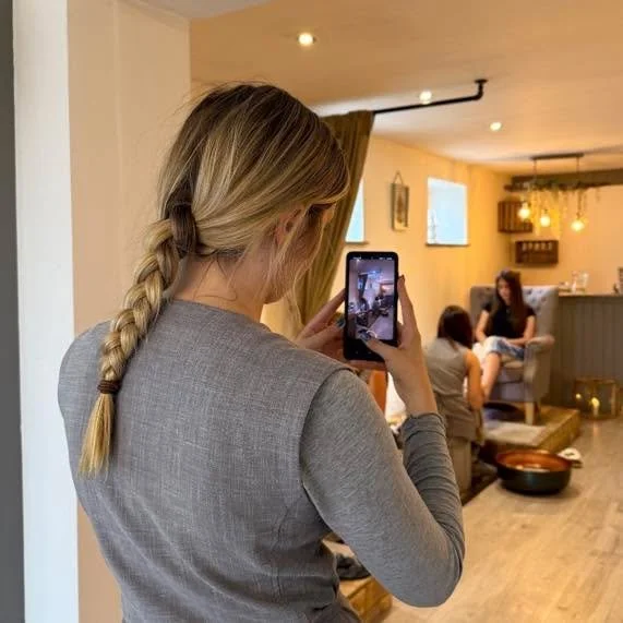 We need your advice! 
What things would you like to see on our social media posts?
What treatments would you like more info on?
How can we make our socials the best it can be for you?
Comment below what more you would like to see 

#beautyretreat #so