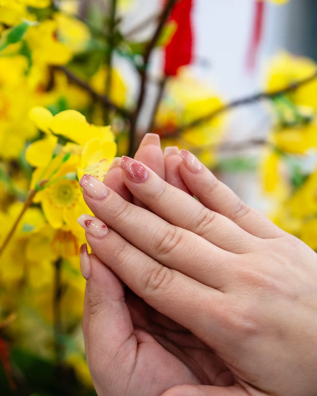 Hannah-Yellow-FLowers_10.jpg