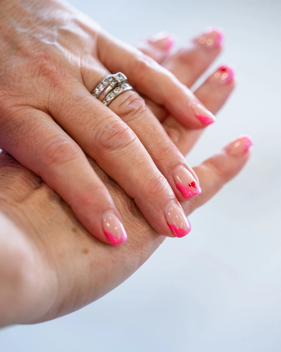 Valentines-Day-Nails_01.jpg