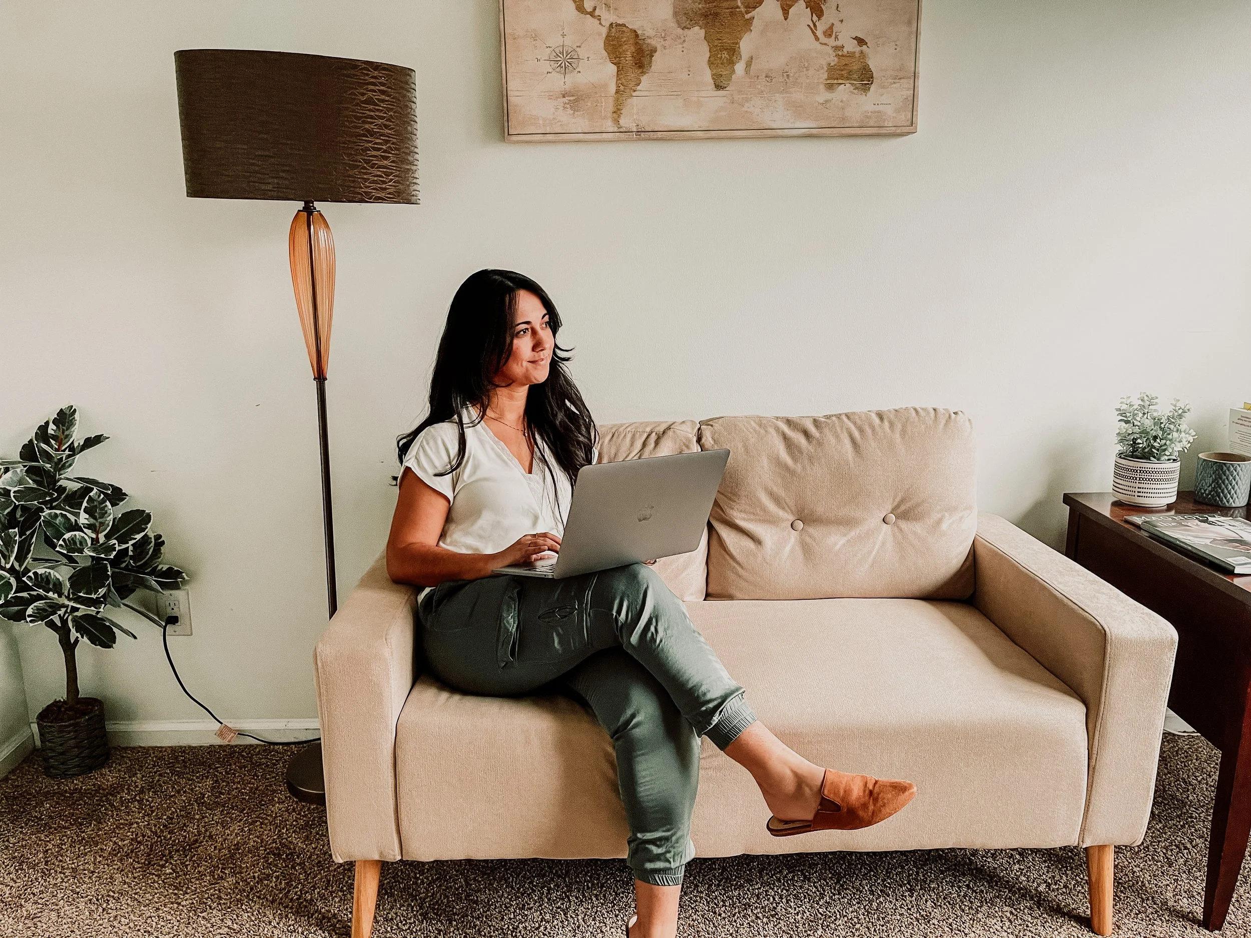 How Becoming a Virtual Assistant Changed My Life