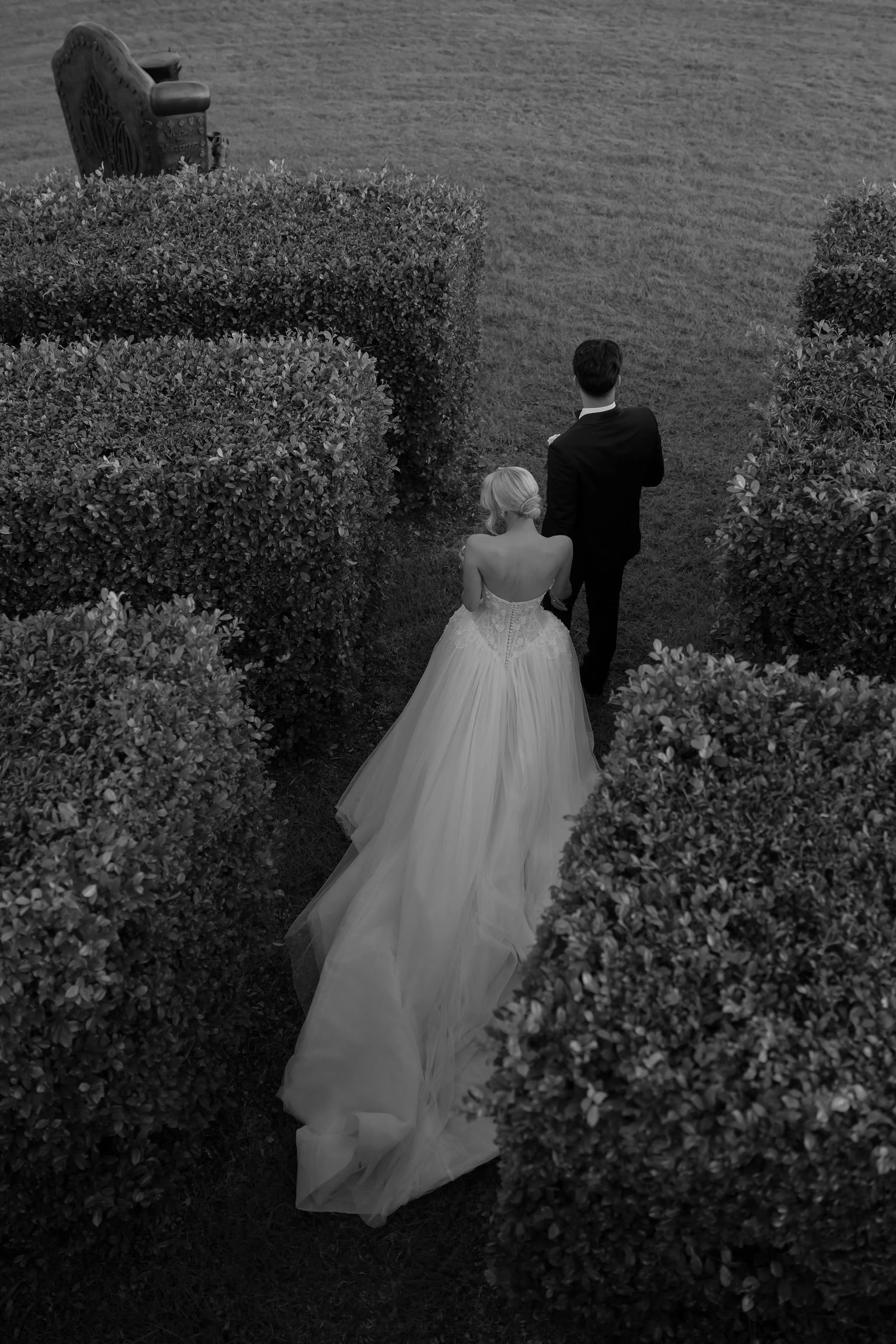 Nicole&Steve-1100 (1).jpg