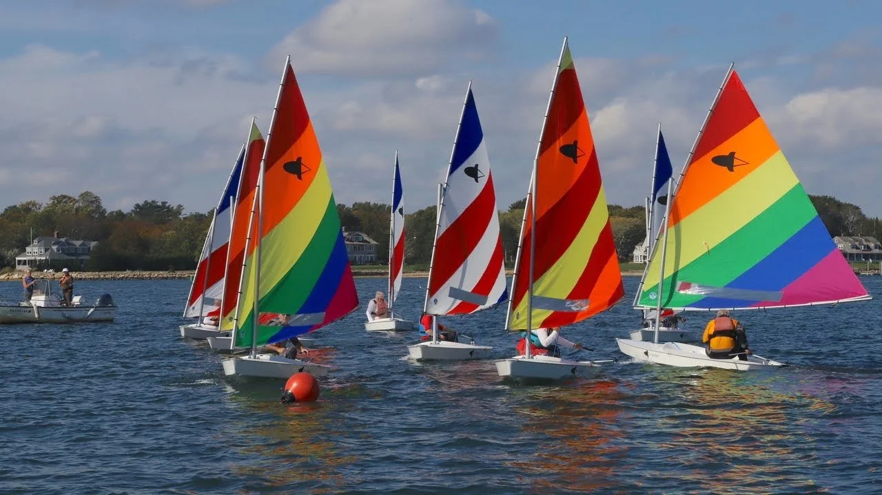 Lots of Rockets,  watercraft, Sail Air Watercraf