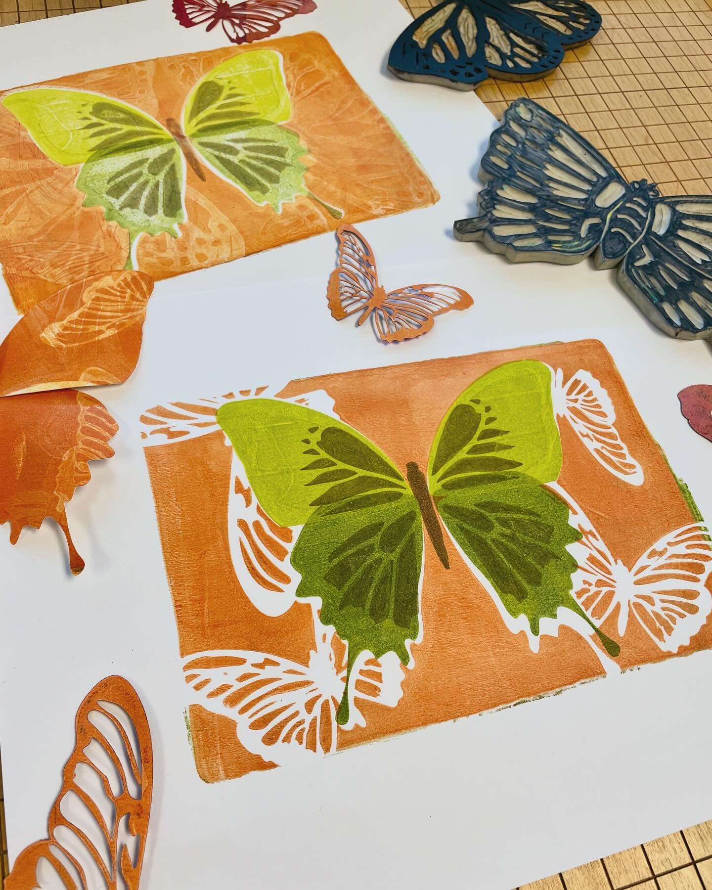 More butterfly gel prints getting ready for this Thursday&rsquo;s workshop at the @crossroadshotelkc 

Get your tix! 🎟️