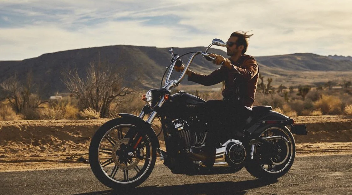 harley-davidson-colin-owens-content-creator-model-fitness-motorcycles-bikers-breakout114-john-shell-josua-tree.jpeg