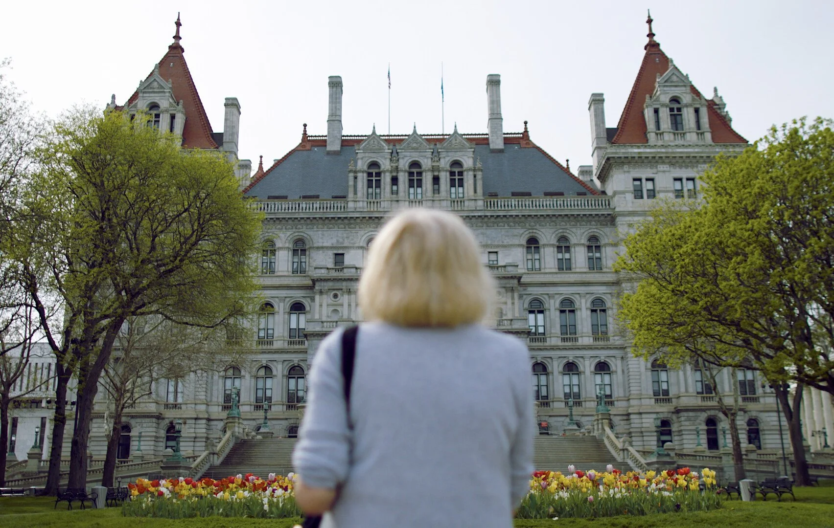 Hilda-from_behind_at_Capital.jpg