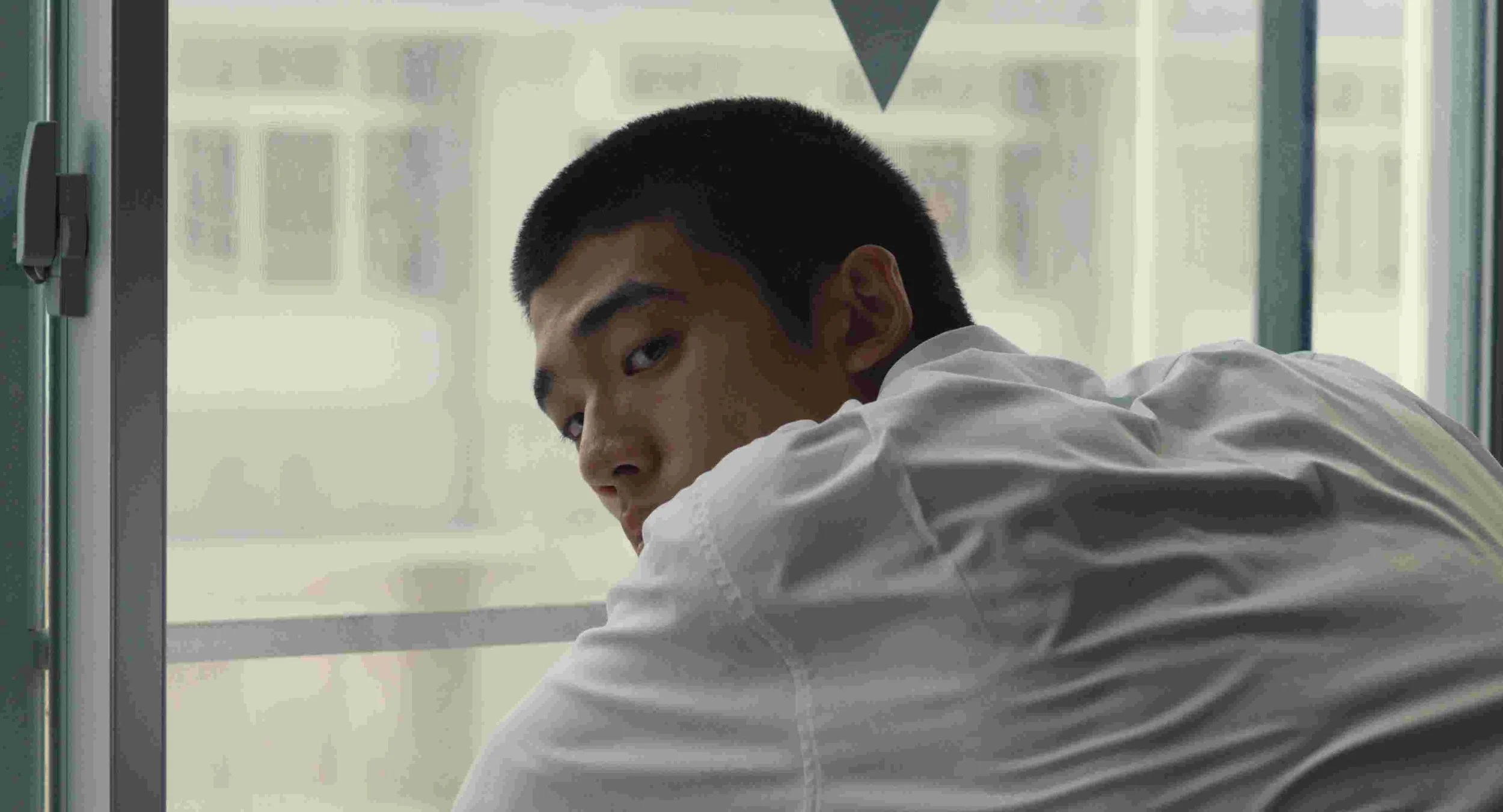 HAPPYEND_ApprovedStill_03.jpg
