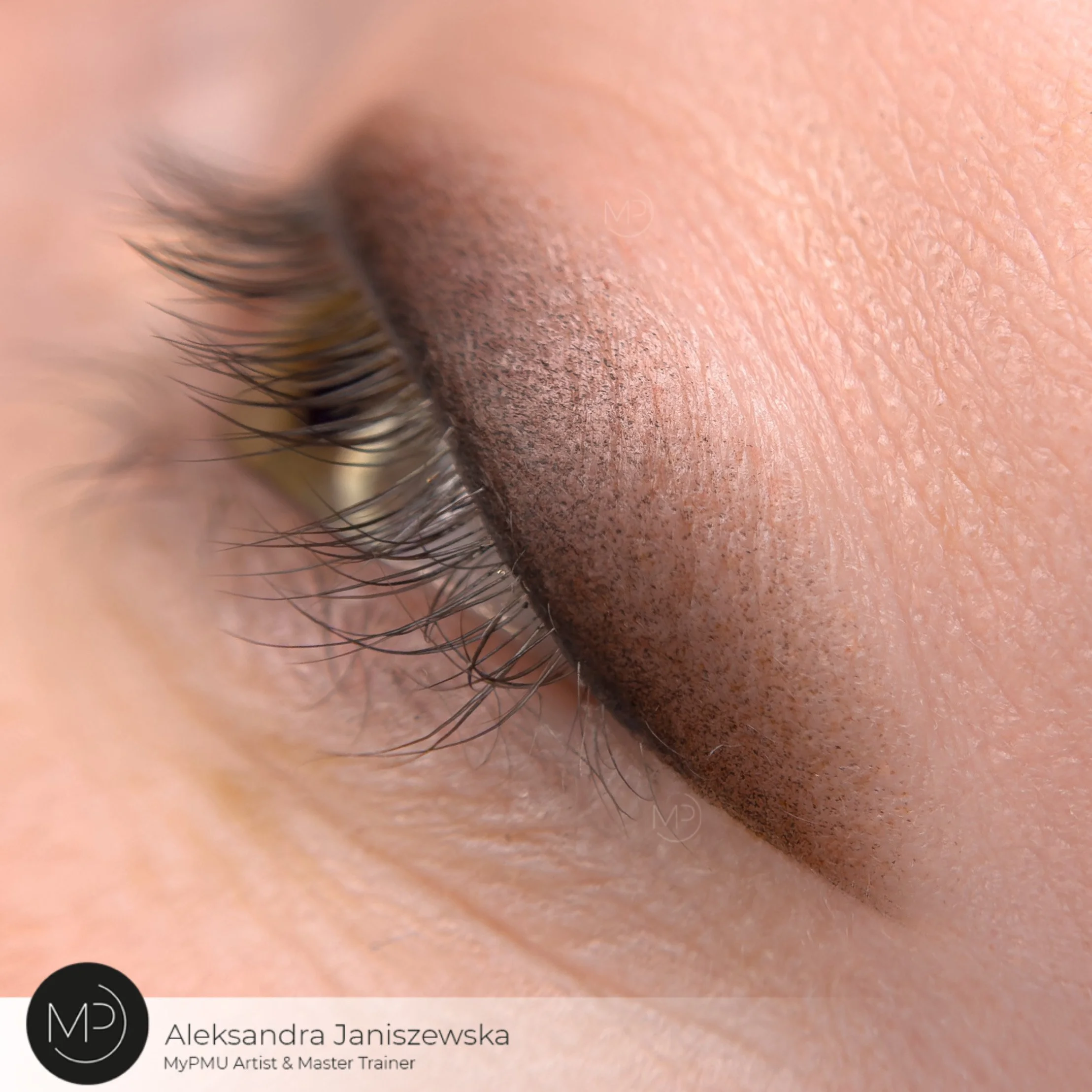 tri color eyeliner wien_1.JPEG