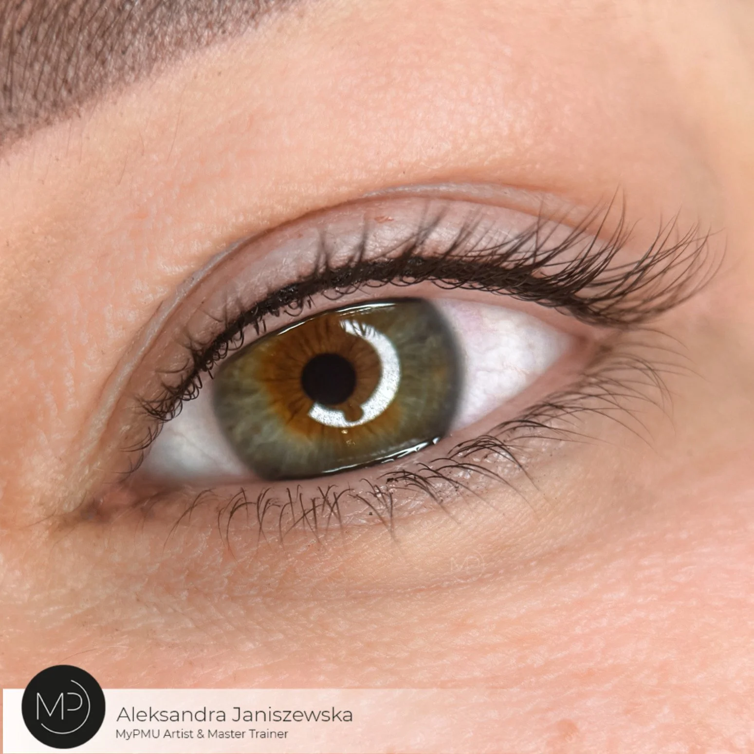 Wimpernkranzverdichtung – natürlicher Blick