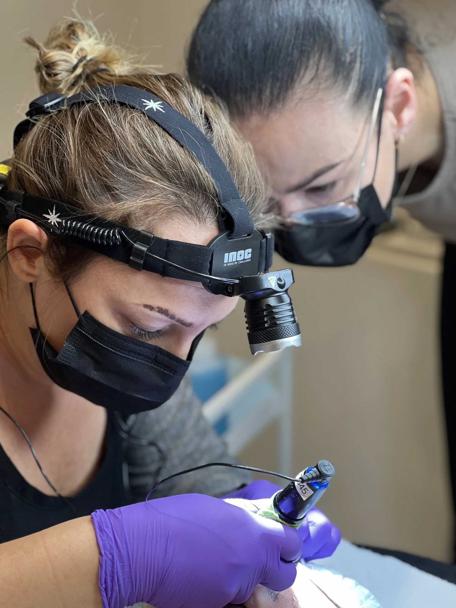 Augenbrauenkorrektur in Wien – professionelle Korrektur von altem Permanent Make-up