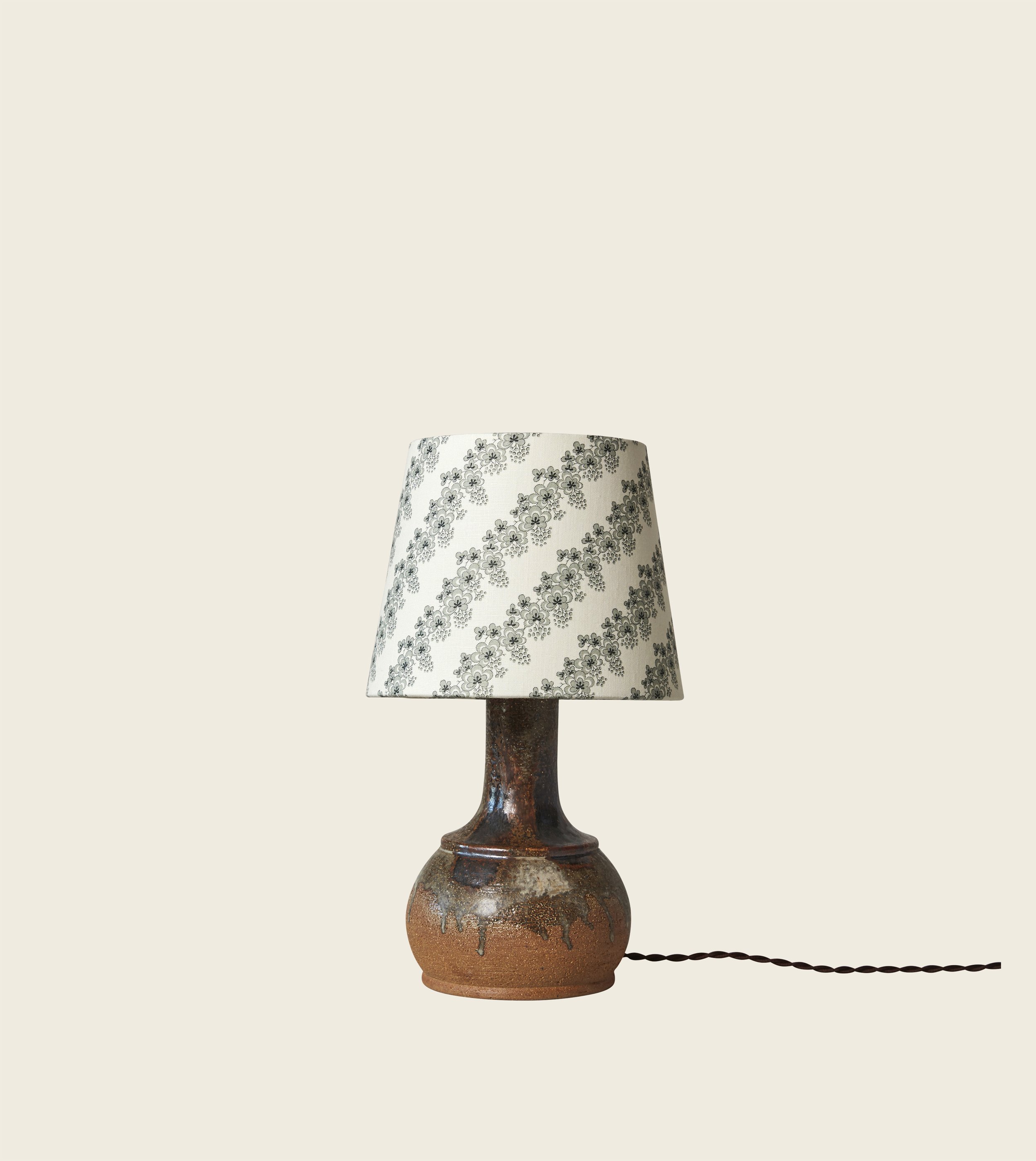 Axella table lamp