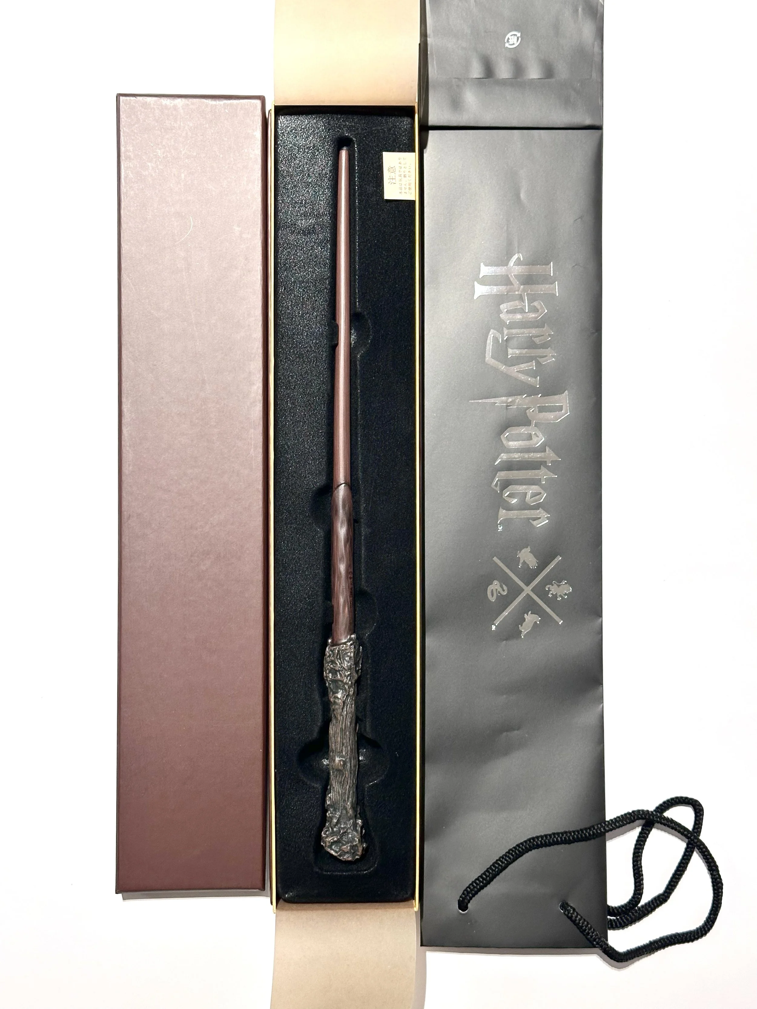 HARRY POTTER MAGIC WAND OFFICIAL REPLICA BY WB STUDIO TOUR COLLECTIBLE