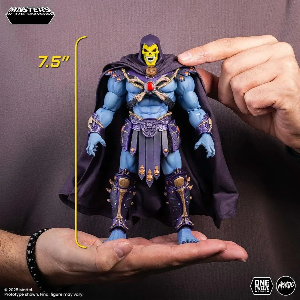 Mondo MOTU 200X Skeletor 1/12 scale figure size reference, 7.5 inches / 19 cm tall, held in hand for scale.
