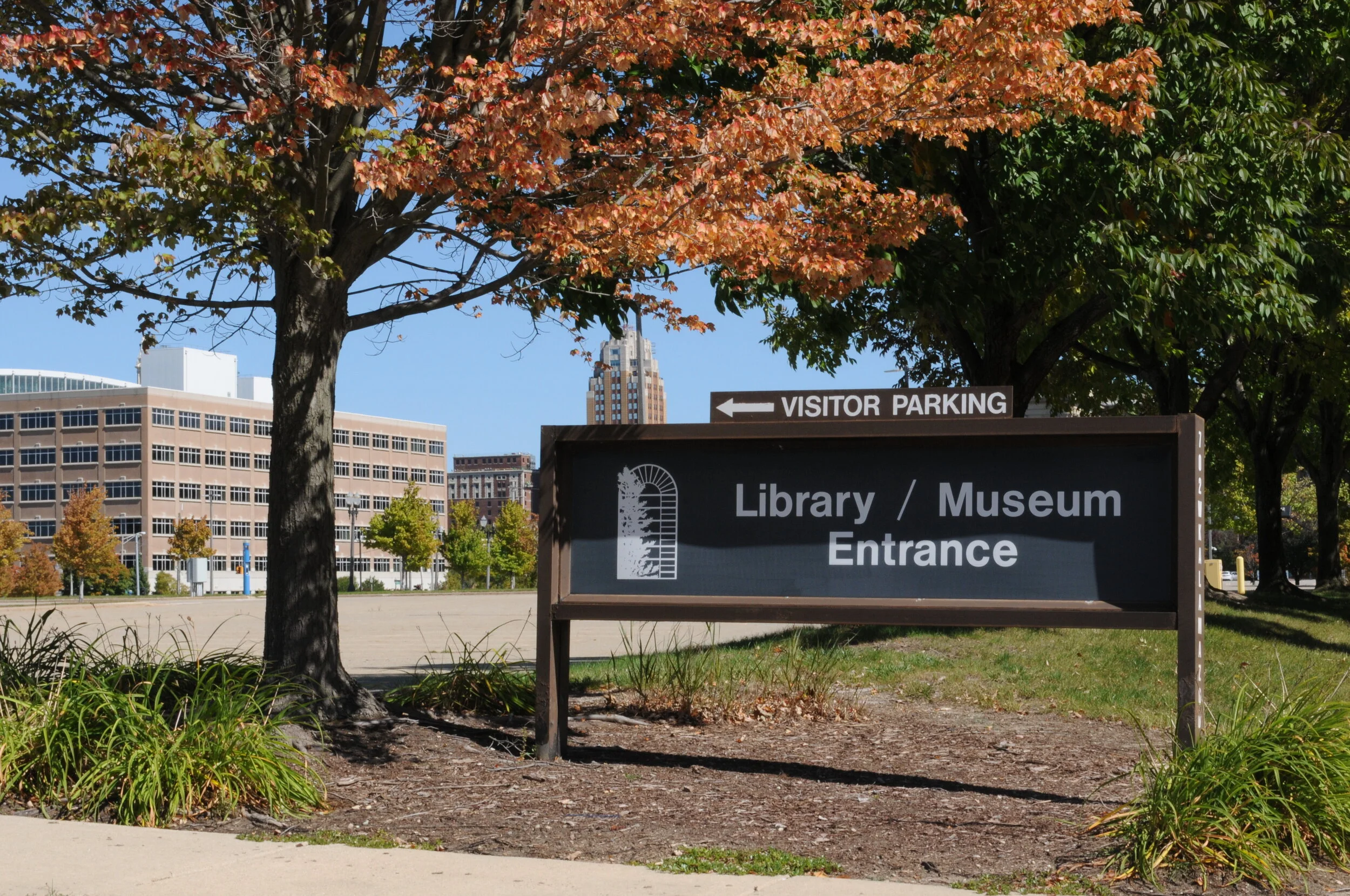 SOM Library_4.JPG