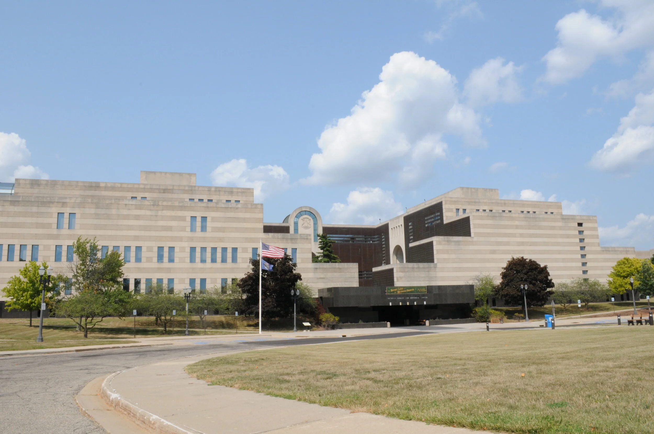 SOM Library_1.JPG