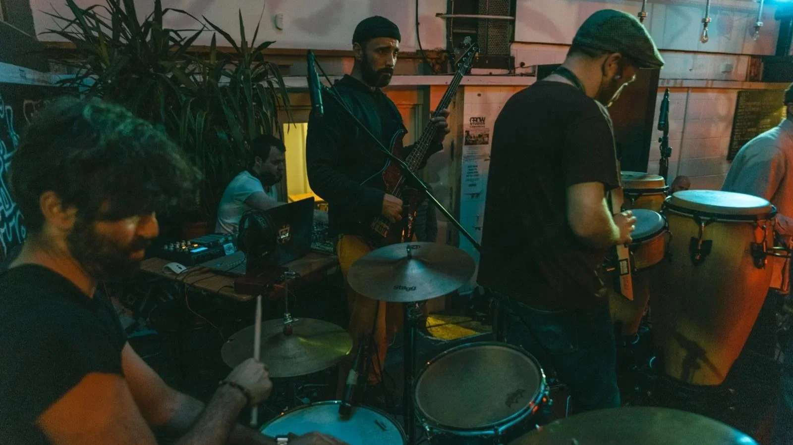 CANALSIDE SNUG SESSIONS SPECIAL: NOT THE USUAL JAM SESSION // SPECIAL GUESTS // OPEN JAM // FREE