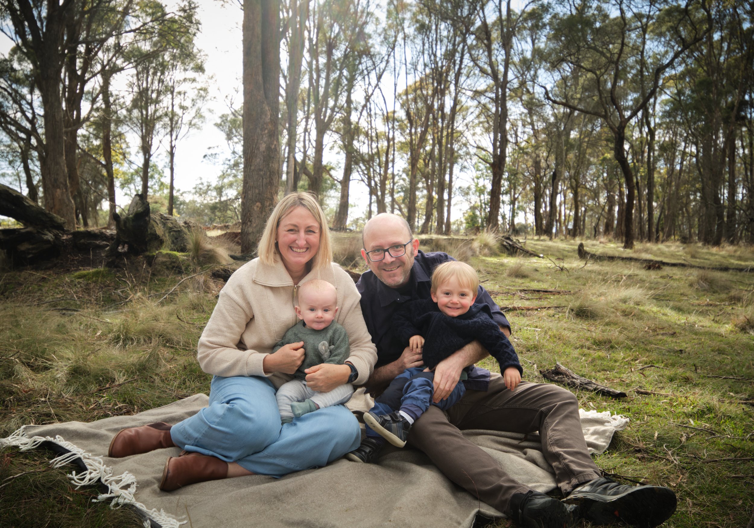 Why Winter Might Actually Be a Beautiful Time for Family Photos
