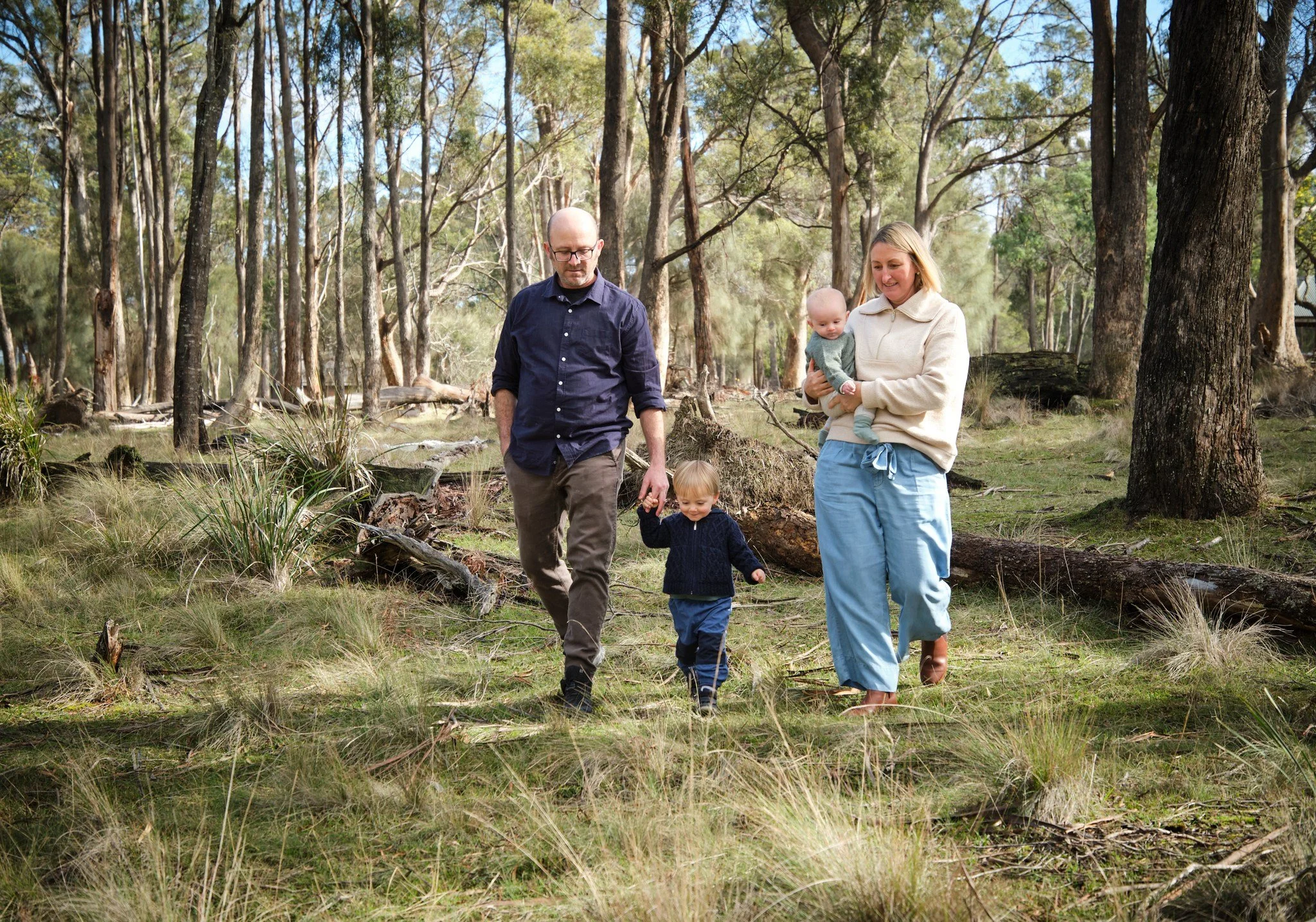 The photography session usually takes about an hour, sometimes longer (like if you&rsquo;ve got a toddler and a dog to wrangle), sometimes shorter. There&rsquo;s no set time limit, I won&rsquo;t suddenly go &ldquo;oh no, your 60 minutes is up, sorry 