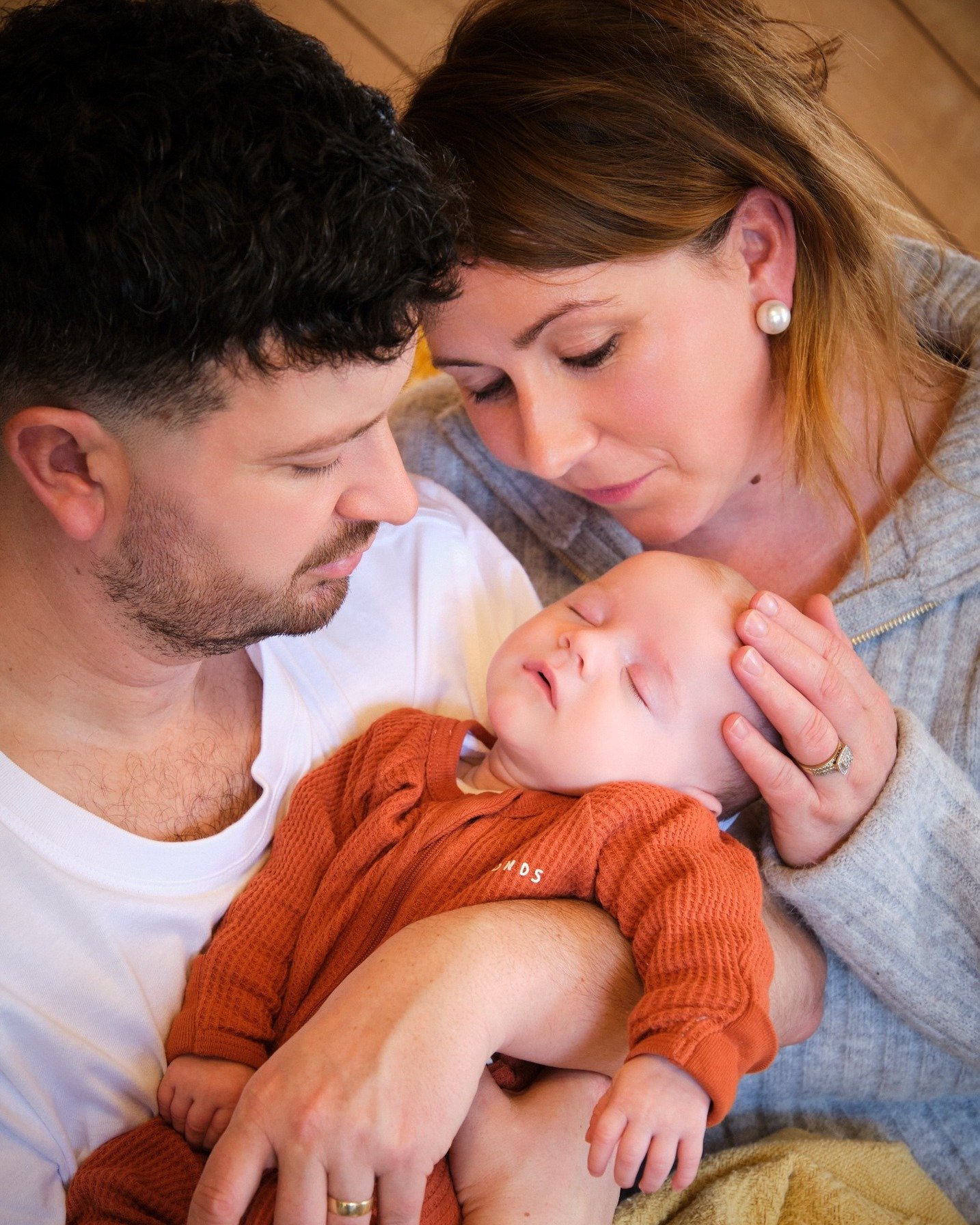 One of the questions families ask me surprisingly often is:

&ldquo;How often should we actually update family photos?&rdquo;

There isn&rsquo;t a strict rule.

But generally speaking:
&bull; every year for the first few years
&bull; every 2&ndash;3 